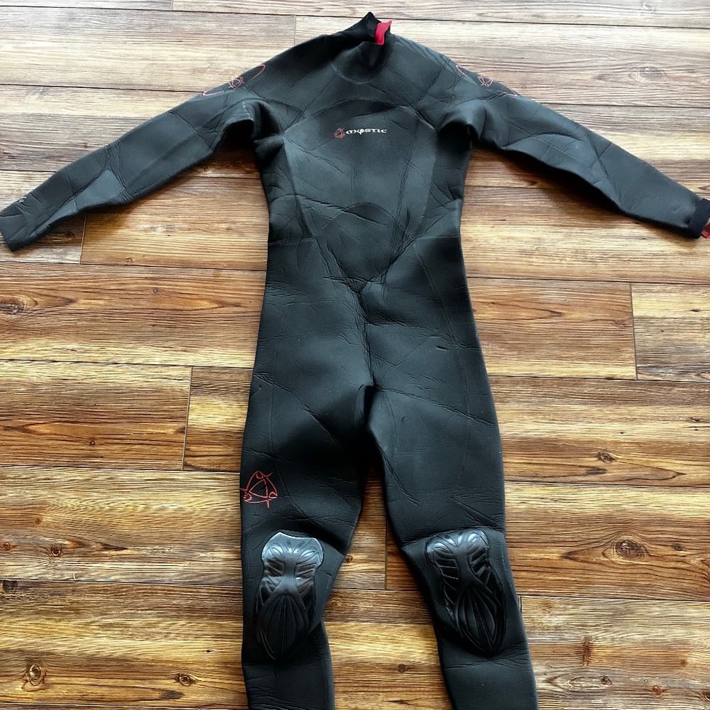 Adult S Mystic Wetsuit long sleeve black back zip full body 5/3 mm
